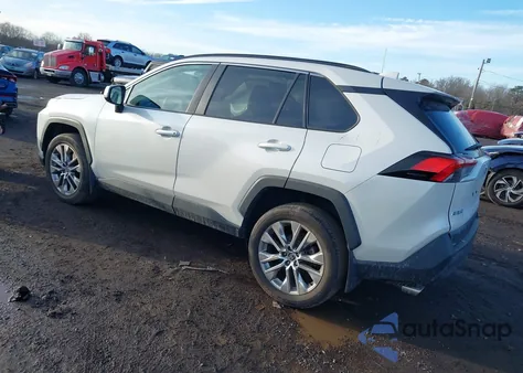 2021 Toyota Rav4 Xle Premium из США, поврежденный, VIN 2T3A1RFV2MW217009